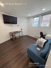 1178 Giles Blvd E in Windsor, ON - Building Photo - Building Photo