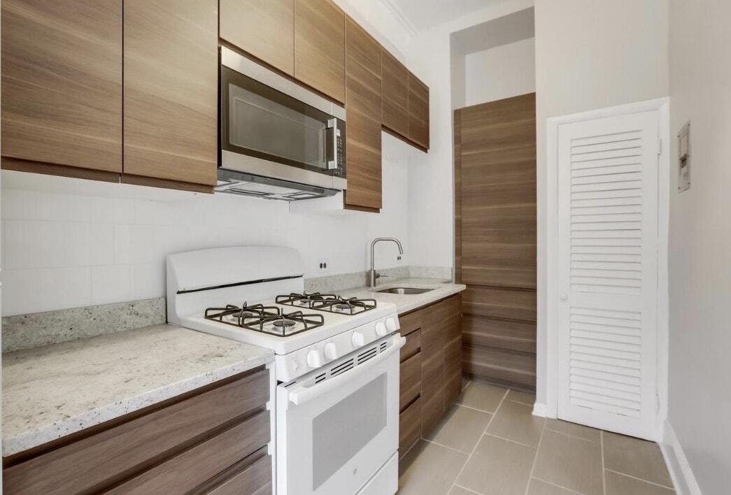 1601 Park Ave-Unit -3 in Baltimore, MD - Building Photo