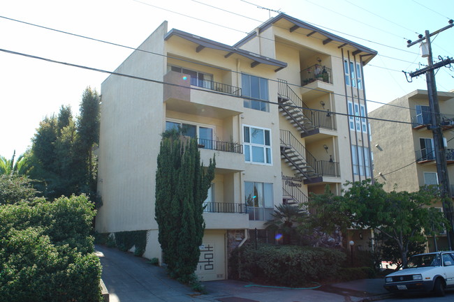 Lagunitas Towers in Oakland, CA - Building Photo - Building Photo