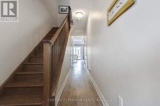 29-36 STEEL Crescent in Guelph, ON - Building Photo - Building Photo