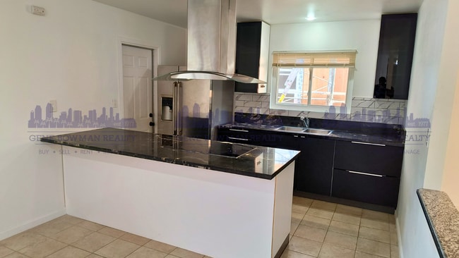 2409 Fleetwood St in San Diego, CA - Building Photo - Building Photo