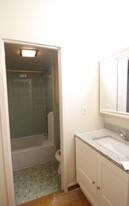 1104 Commonwealth Ave, Unit 34 in Boston, MA - Building Photo - Building Photo