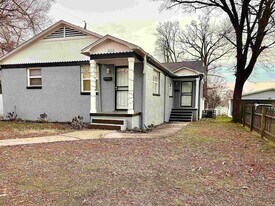 2117 W 19th St in Little Rock, AR - Building Photo