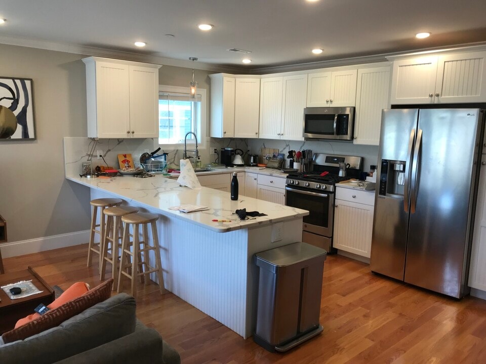 116 Holland St, Unit 2L in Somerville, MA - Building Photo