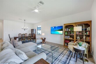 13842 Hunter Oak Dr in Ft. Myers, FL - Building Photo - Building Photo