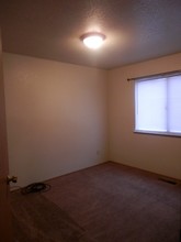 1250 Newlands Dr W in Fernley, NV - Building Photo - Building Photo