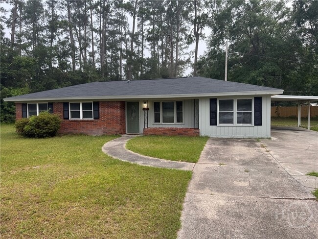 14 Palm Dr in Hinesville, GA - Building Photo - Building Photo
