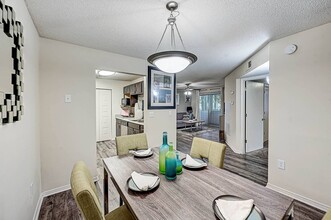 St. Johns Forest Apartments in Jacksonville, FL - Building Photo - Building Photo