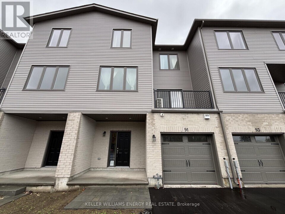 91 Buchanan Ave in Prince Edward, ON - Building Photo