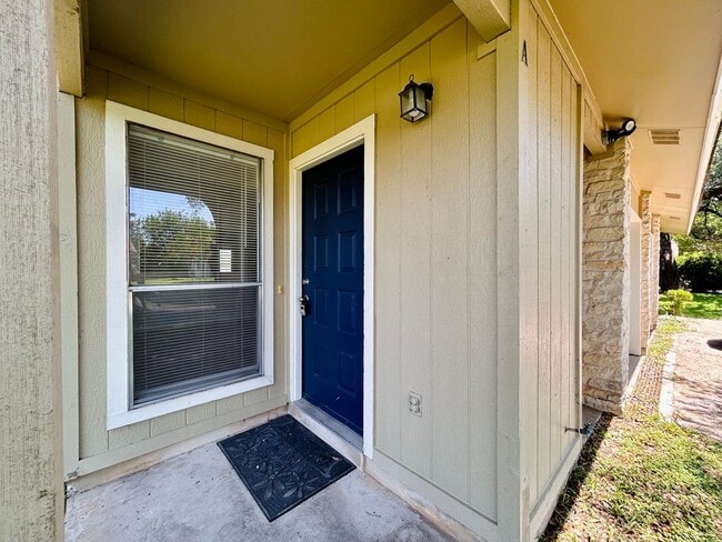 property at 12211 Dundee Dr