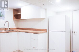 65 Glenwood Crescent in Toronto, ON - Building Photo - Building Photo