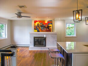 9 Longview Dr in Brookfield, CT - Building Photo - Building Photo