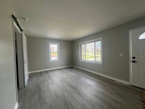 1005 N Barton St in Johnson City, TN - Building Photo - Building Photo