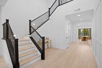 4145 N 42nd Pl in Phoenix, AZ - Building Photo - Building Photo