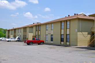 Carpenters Cove Apartments in Dallas, TX - Building Photo - Building Photo