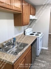 1959 Torbenson Dr in Cleveland, OH - Building Photo - Building Photo
