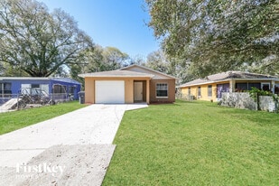 933 26th St NW in Winter Haven, FL - Building Photo