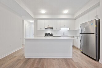 7 Reverie Way in Kitchener, ON - Building Photo - Building Photo