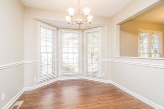 606 Knollwood Dr in La Vergne, TN - Building Photo - Building Photo