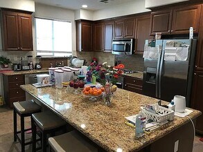 5218 S Esprit Loop in Dublin, CA - Building Photo - Building Photo