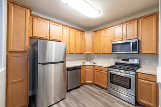 Warren Heights in Phillipsburg, NJ - Building Photo - Interior Photo