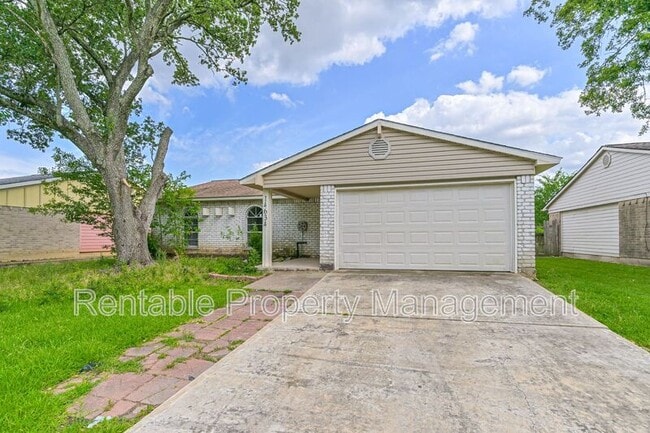 property at 14634 Dartwood Dr