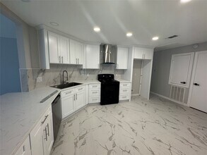 2218 S Ferrisburg Ct in Sugar Land, TX - Building Photo - Building Photo