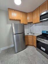 754 Park Pl, Unit 9 in Brooklyn, NY - Building Photo - Building Photo