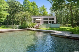 14 Elishas Path in East Hampton, NY - Building Photo - Building Photo