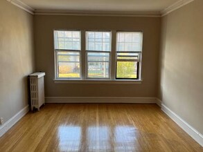 3456 N Oakland Ave in Milwaukee, WI - Building Photo - Building Photo