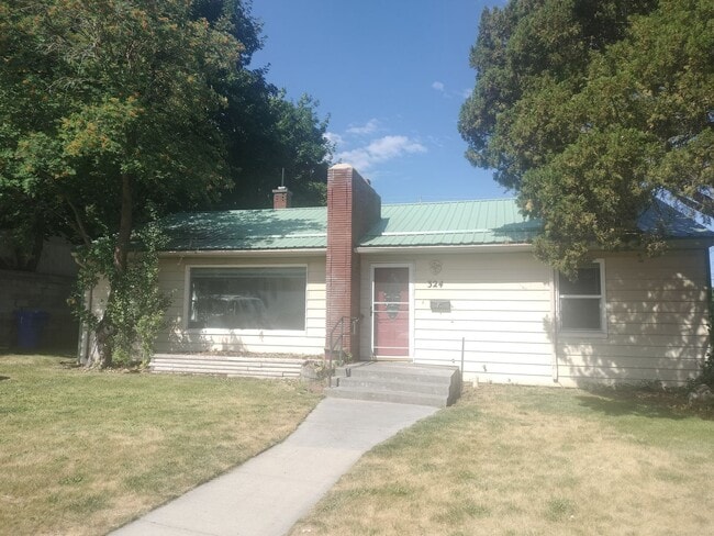 property at 324 Harvard Ave