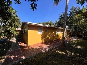 1236 NW 4th Ave in Fort Lauderdale, FL - Building Photo - Building Photo