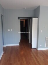 1644 W Pratt Blvd, Unit 1f in Chicago, IL - Foto de edificio - Building Photo