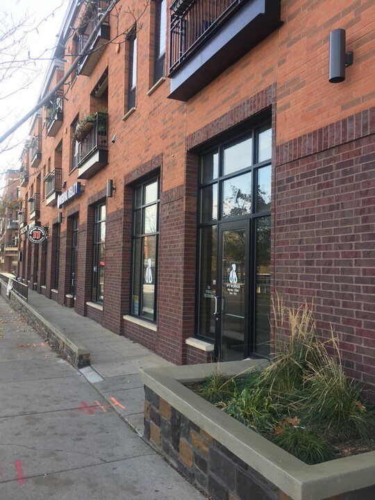 Franklin Avenue West in Minneapolis, MN - Building Photo