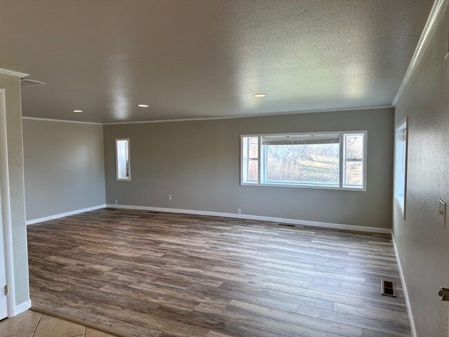 property at 9333 US-212