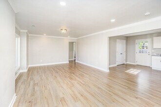 358 Sheridan Dr in Lexington, KY - Foto de edificio - Building Photo