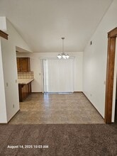1845 N Selina Ct in Visalia, CA - Building Photo - Building Photo
