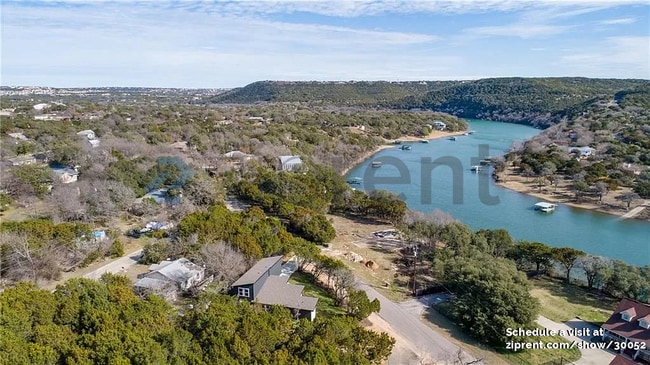 11106 Lakeside Dr in Jonestown, TX - Building Photo - Building Photo