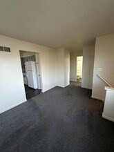 3237 N 84th Terrace in Kansas City, KS - Foto de edificio - Building Photo