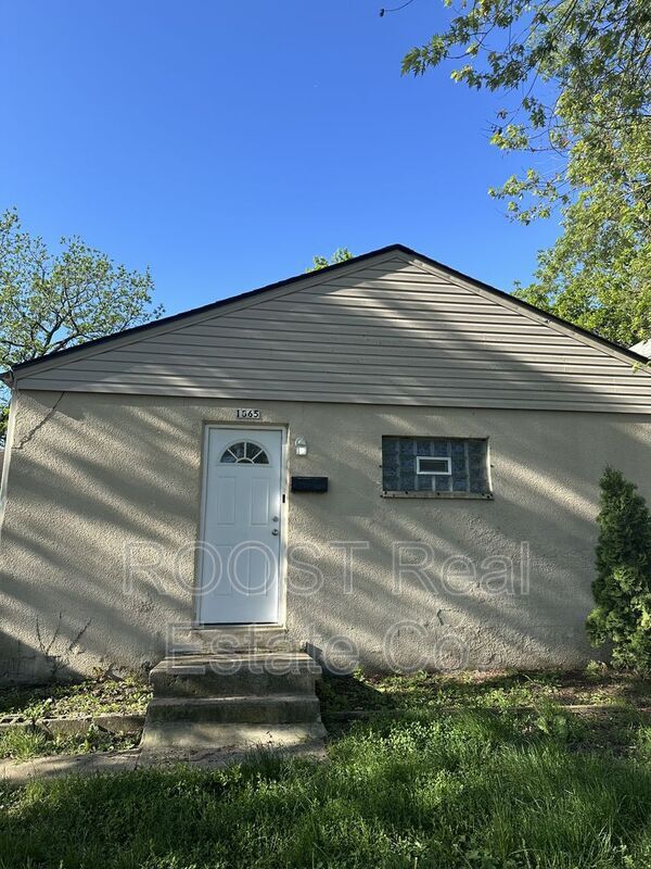 property at 1865 Agler Rd