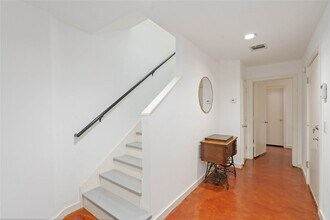 939 Colorado St in Houston, TX - Building Photo - Building Photo