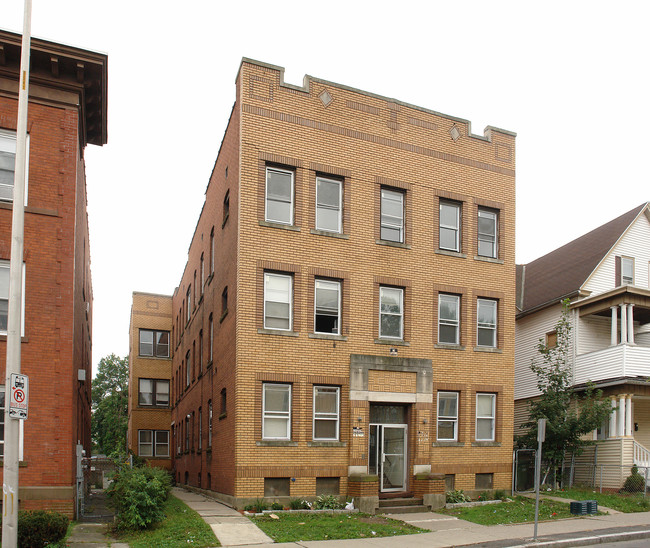 1041-1043 Capitol Ave in Hartford, CT - Building Photo - Building Photo