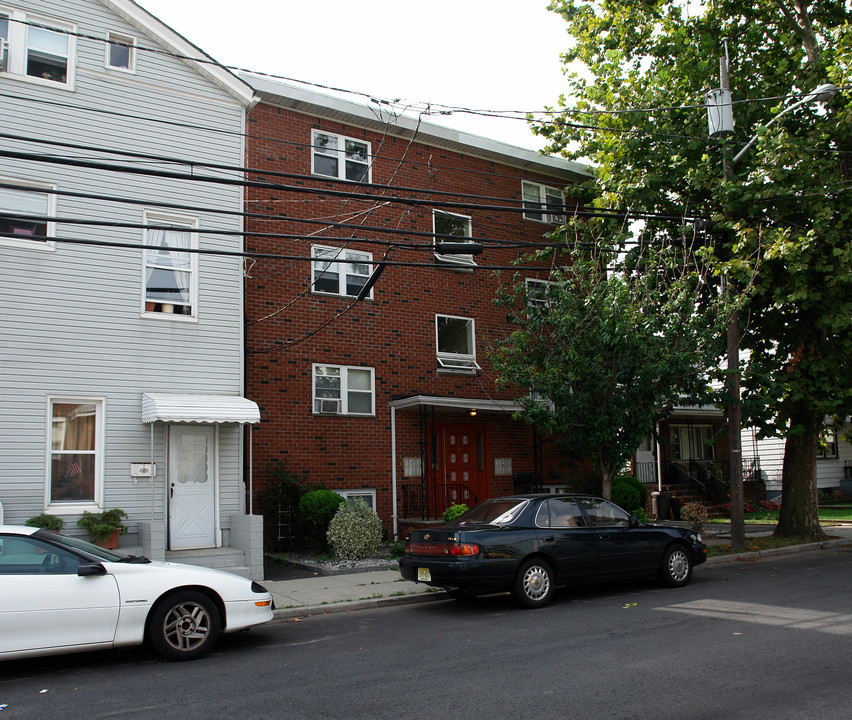 298-300 Belmont Ave in Belleville, NJ - Foto de edificio