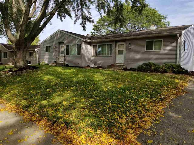 2721 Victoria Ln in Madison, WI - Building Photo