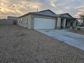 291 S Picacho Heights Rd in Eloy, AZ - Building Photo
