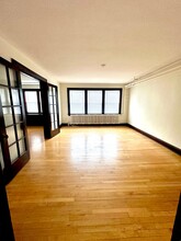 3411 Hennepin Ave S in Minneapolis, MN - Building Photo - Interior Photo