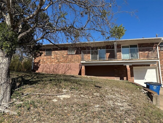 property at 3503 Dolphin Dr