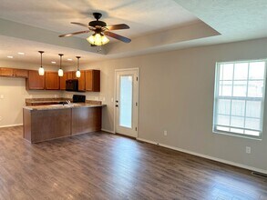 5621 W Longleaf Dr in Springfield, MO - Building Photo - Building Photo