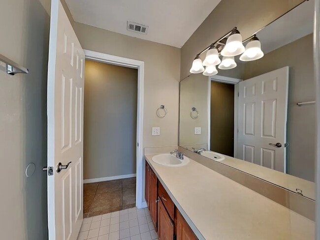 2606 Tilton Ct in Orlando, FL - Building Photo - Building Photo