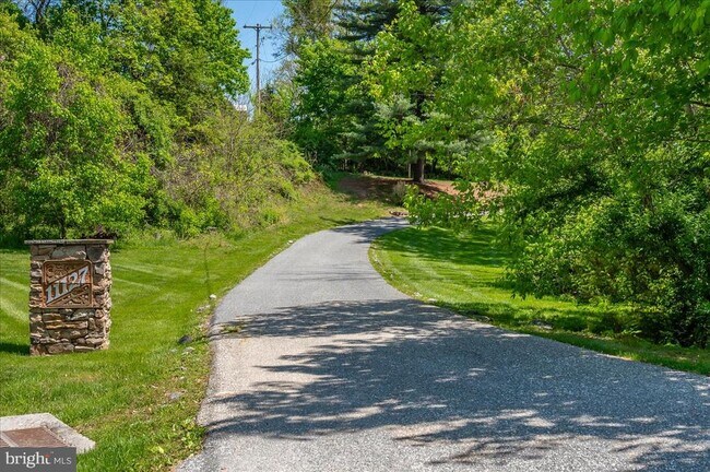 11127 Dublin Rd in Woodsboro, MD - Building Photo - Building Photo